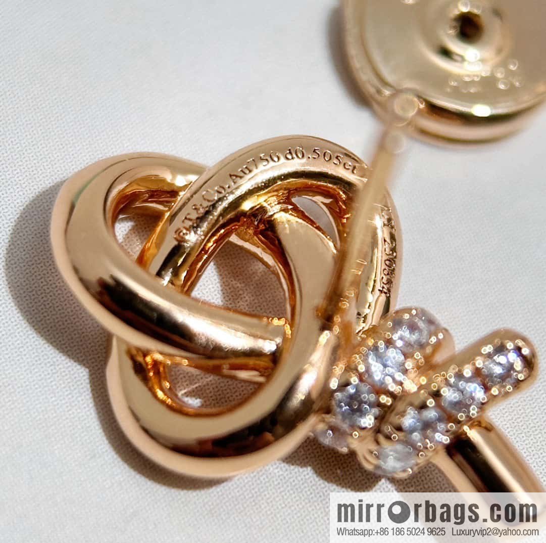 ❗️New ❗️ New ☑️ TIFFANY & Co. Woven full diamond key stud earrings