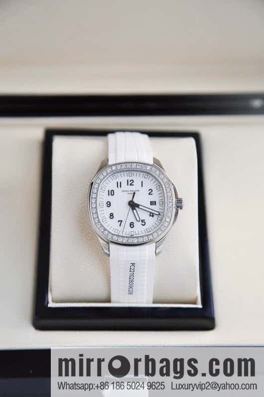 Exclusively launched, the new Patek Felix AQUANAUT series dial is inlaid with 48 vs2.0 real diamonds, about 1.2 carats, the original Swiss quartz movement, the watch size is 38mm