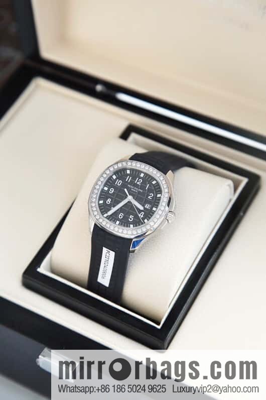 Exclusively launched, the new Patek Felix AQUANAUT series dial is inlaid with 48 vs2.0 real diamonds, about 1.2 carats, the original Swiss quartz movement, the watch size is 38mm