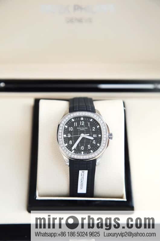 Exclusively launched, the new Patek Felix AQUANAUT series dial is inlaid with 48 vs2.0 real diamonds, about 1.2 carats, the original Swiss quartz movement, the watch size is 38mm