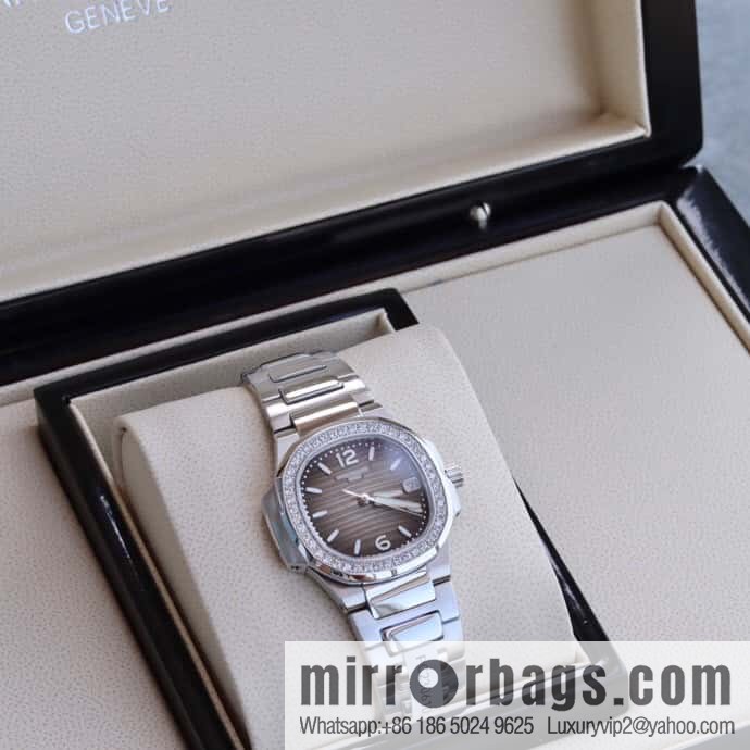PP Nautilus 7010 series, the most beautiful Nautilus real diamond 32mm ultra-thin quartz women's watch