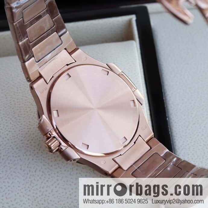 PP Nautilus 7010 series, the most beautiful Nautilus real diamond 32mm ultra-thin quartz women's watch