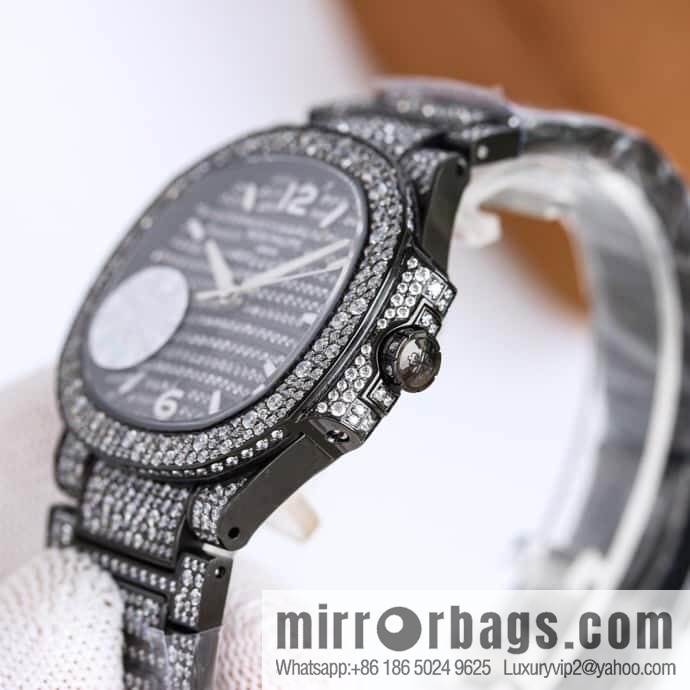 GR spends a lot of money to create a classic timepiece - Patek Philippe 7118 Ladies Nautilus, full of diamonds limited edition 324 S automatic integrated mechanical movement watch