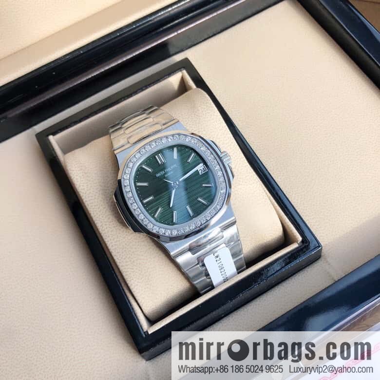 Patek Philippe 5711 Nautilus Cal.324 movement watch