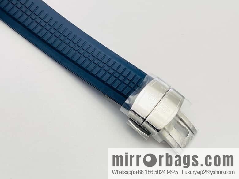 Patek. Philippe PP Grenade Series Aquanaut Series Watch Model: 5968A-001