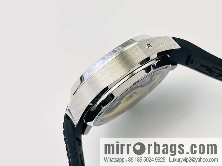 Patek. Philippe PP Grenade Series Aquanaut Series Watch Model: 5968A-001