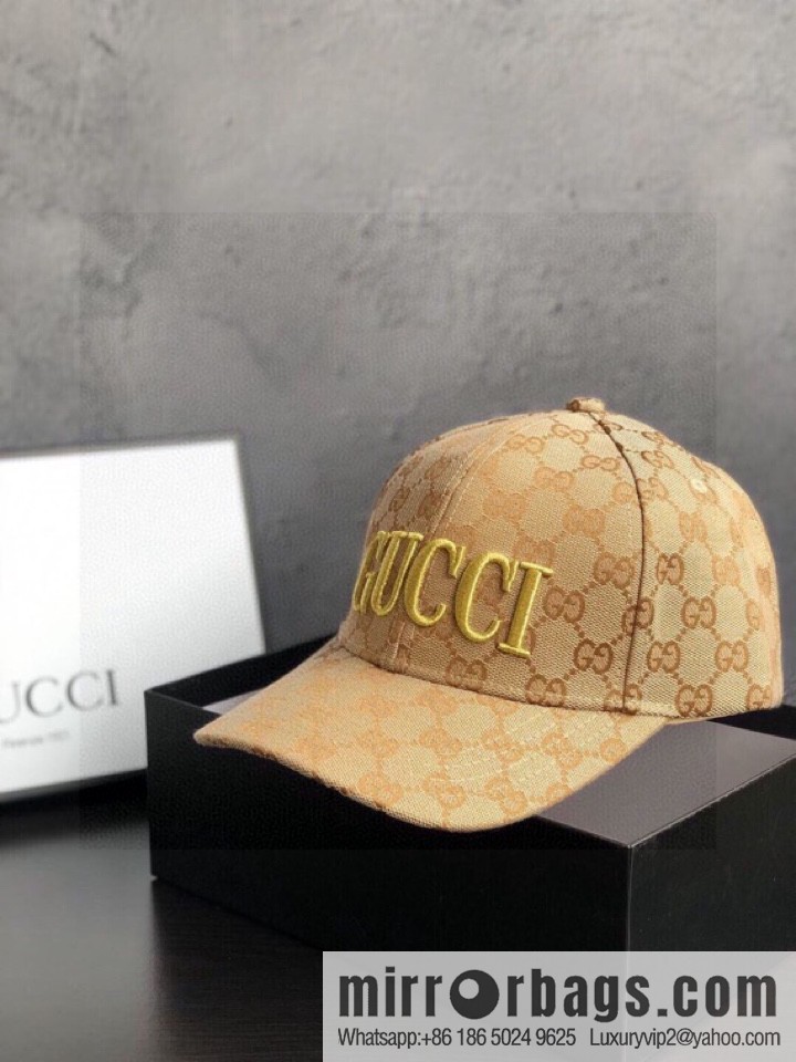 GUCCI Gucci simple atmosphere embroidered baseball cap