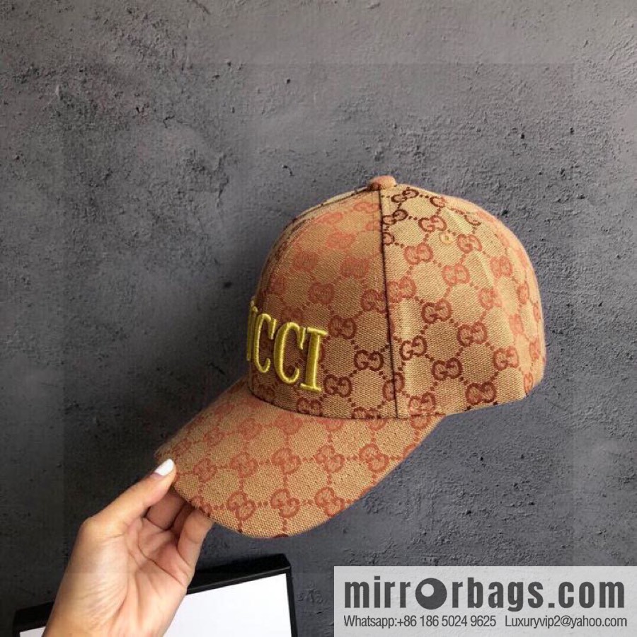 GUCCI Gucci simple atmosphere embroidered baseball cap