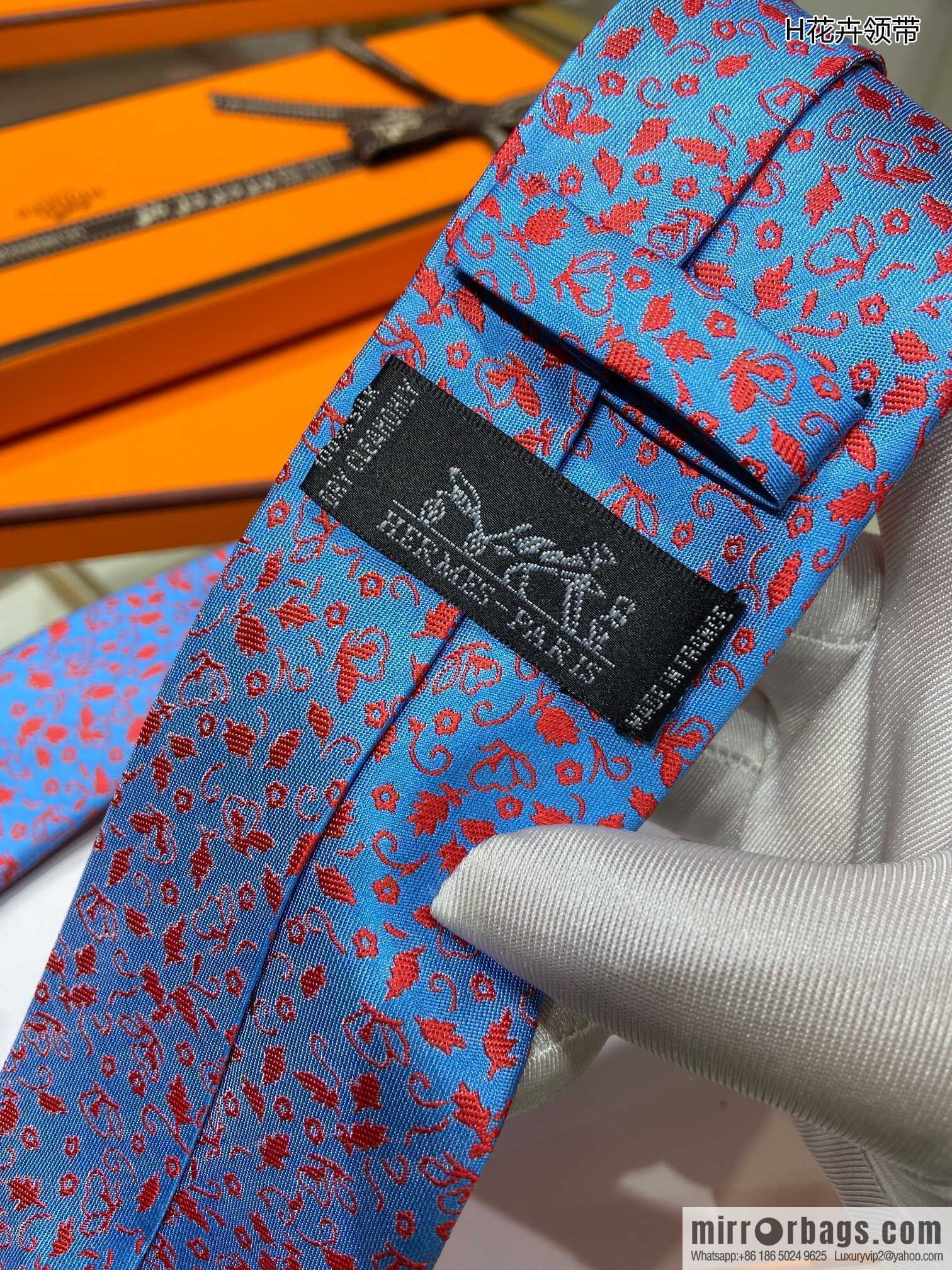 Hermes 100% Top Twill Silk Floral Tie