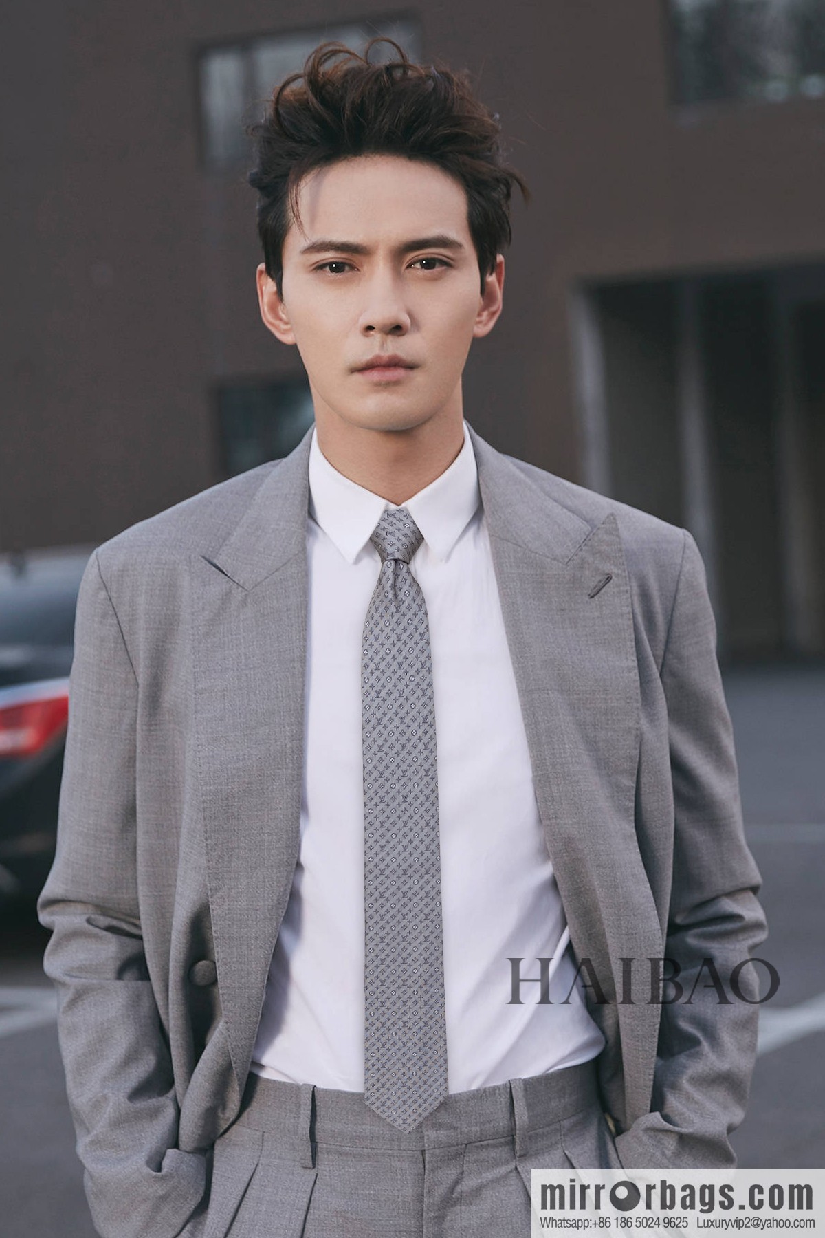 LV Louis Vuitton 100% Top Jacquard Silk Logo Tie