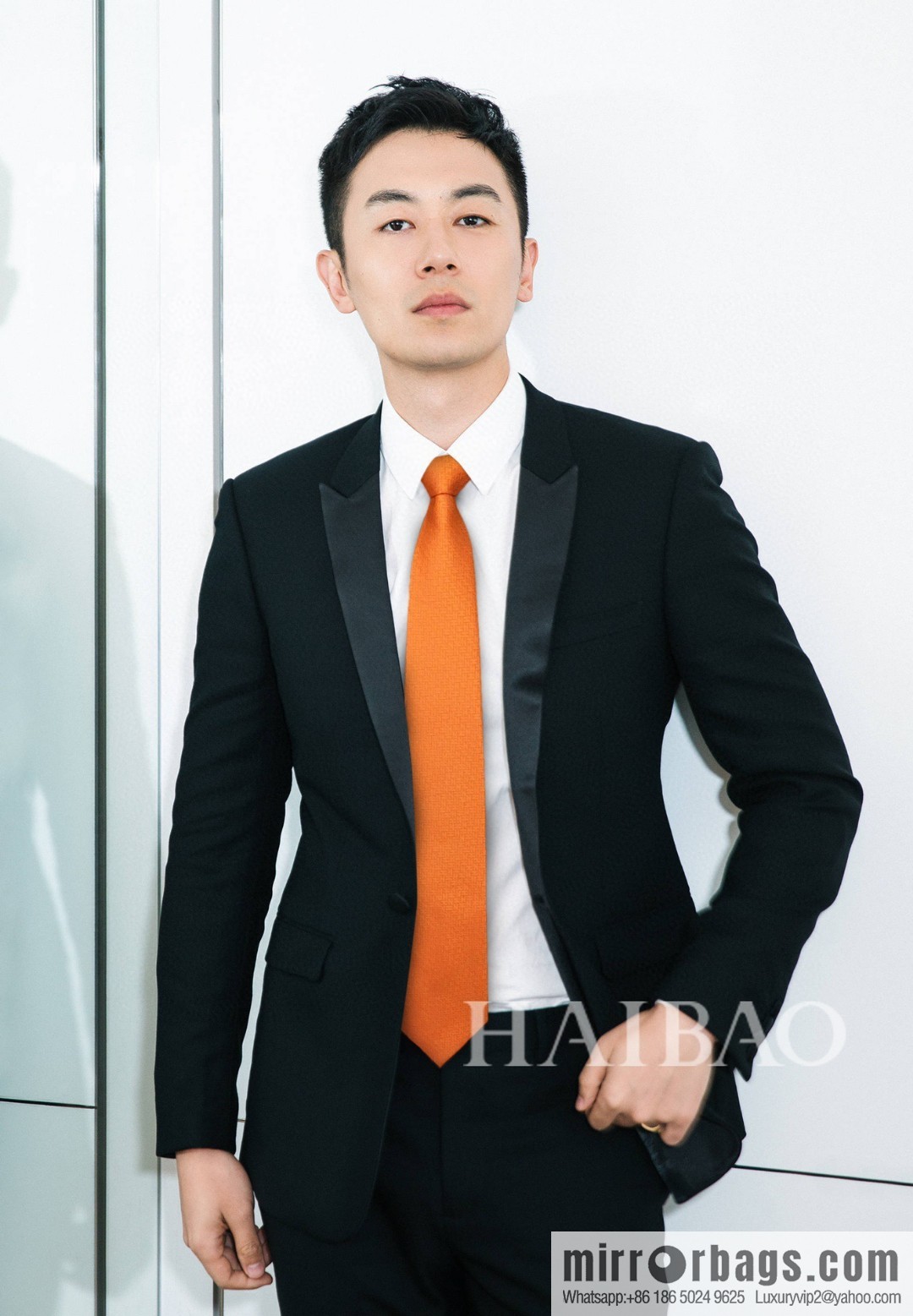 Hermes 100% Top Twill Silk H Jacquard Tie