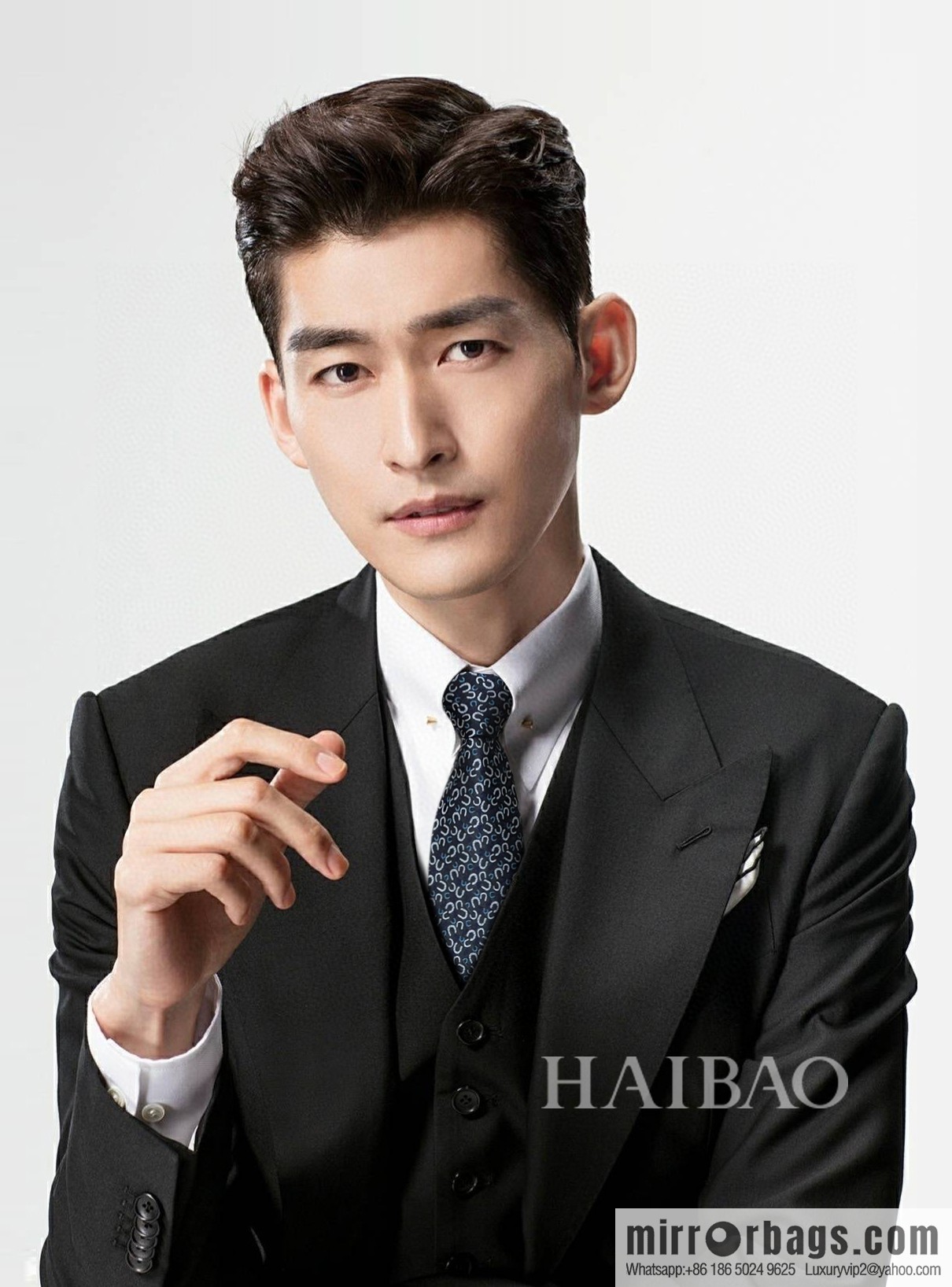 Hermes 100% Premium Twill Silk Horseshoe Tie