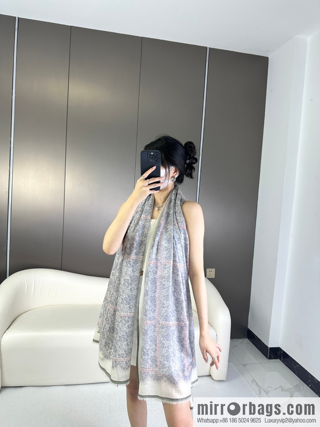 LV 2023 new, cashmere scarf.