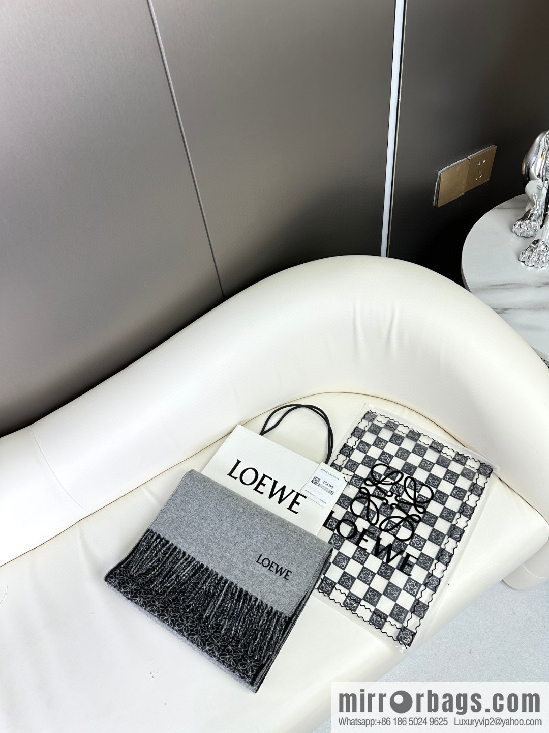 LOEWE Medium Gram Double Sided Wool and Cashmere Blended Double Sided Scarf