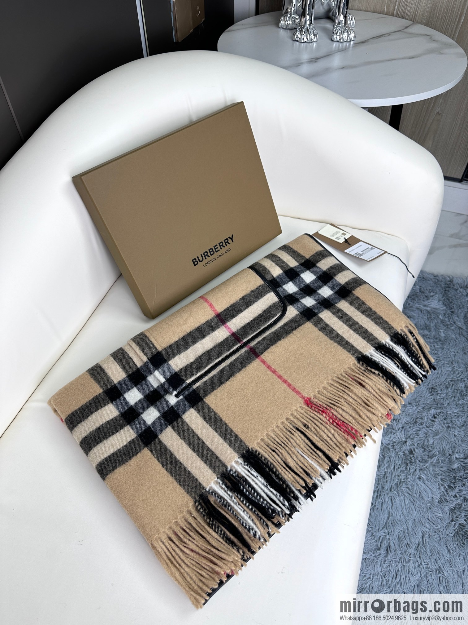 Burberry, the latest logo plaid cape large shawl