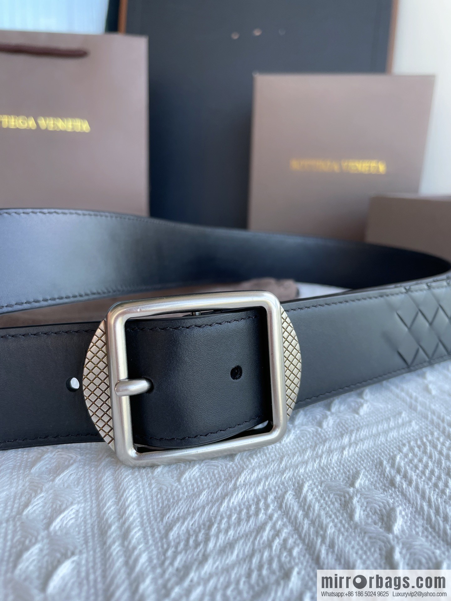Bottega Veneta, imported cowhide with hand-woven exquisite pin buckle men's belt 3.5cm