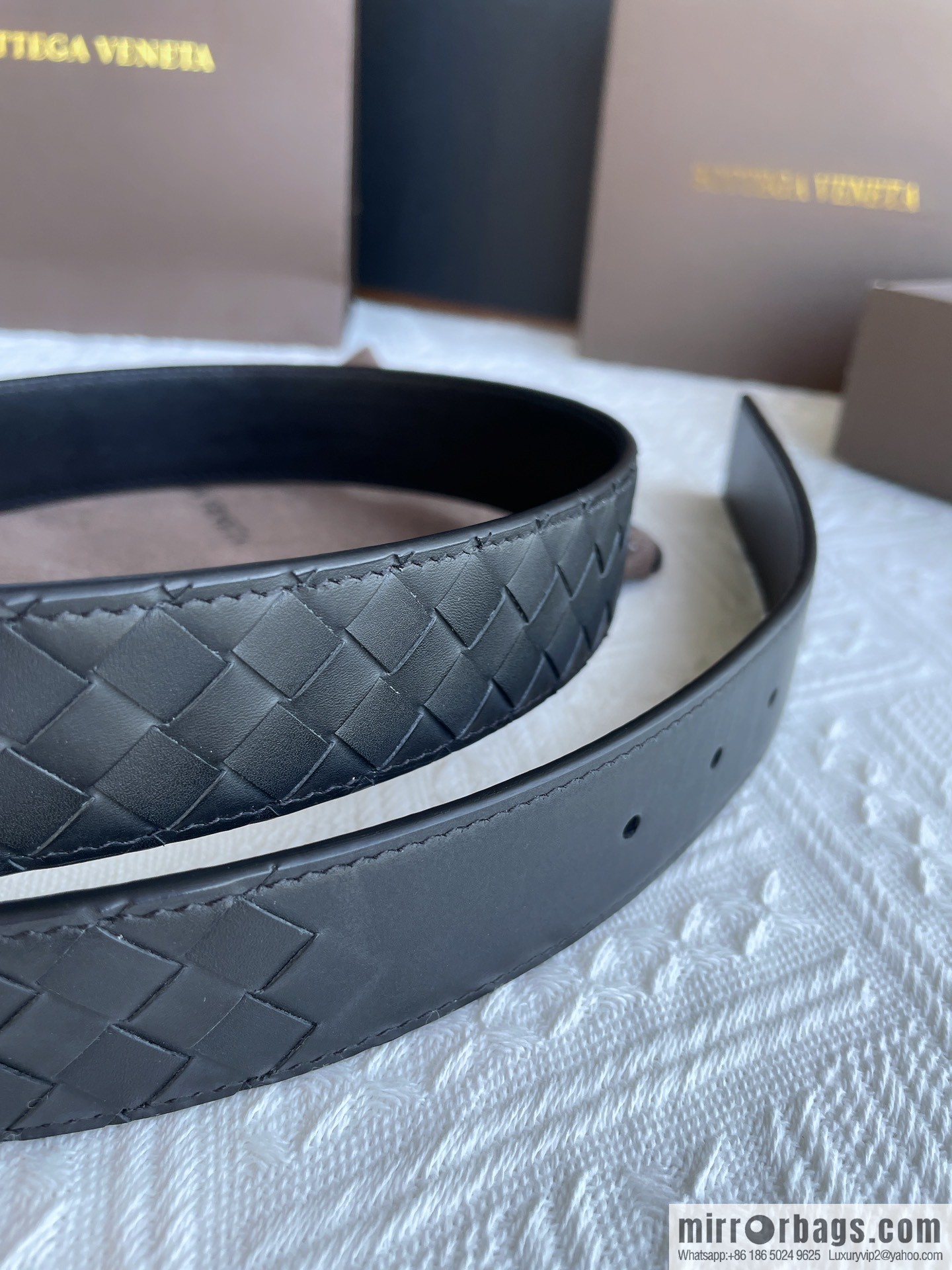 Bottega Veneta, imported cowhide with hand-woven exquisite pin buckle men's belt 3.5cm