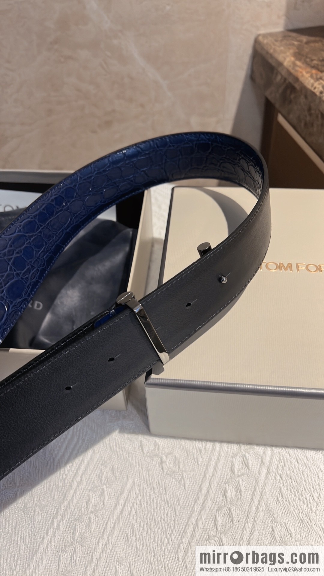 TOMFORD Tom Ford, Men's T-Buckle Double-Sided Belt 4.0cm