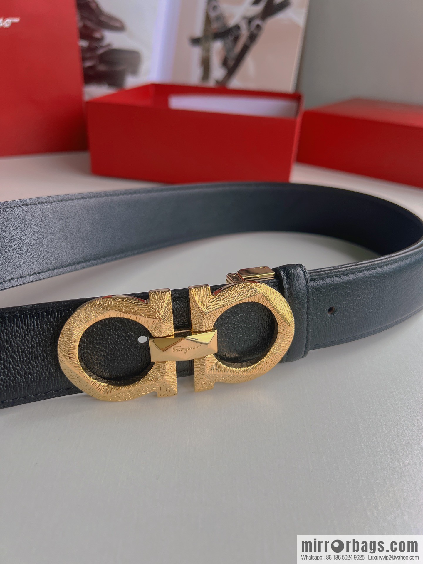 Ferragamo Ferragamo, a selection of high-quality materials for men's business 3.5cm belt