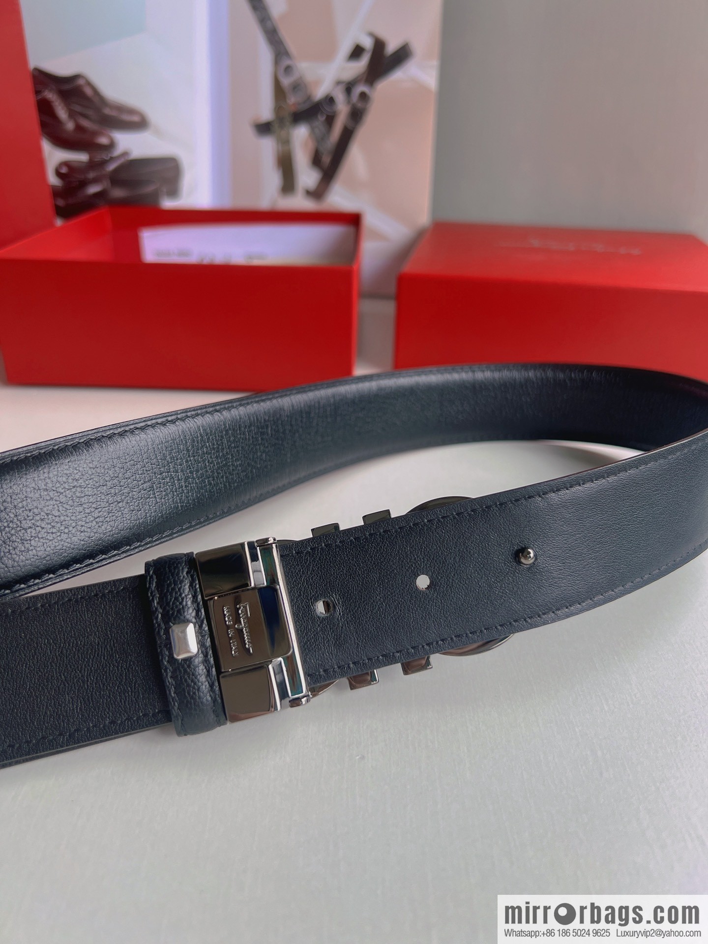 Ferragamo Ferragamo, a selection of high-quality materials for men's business 3.5cm belt