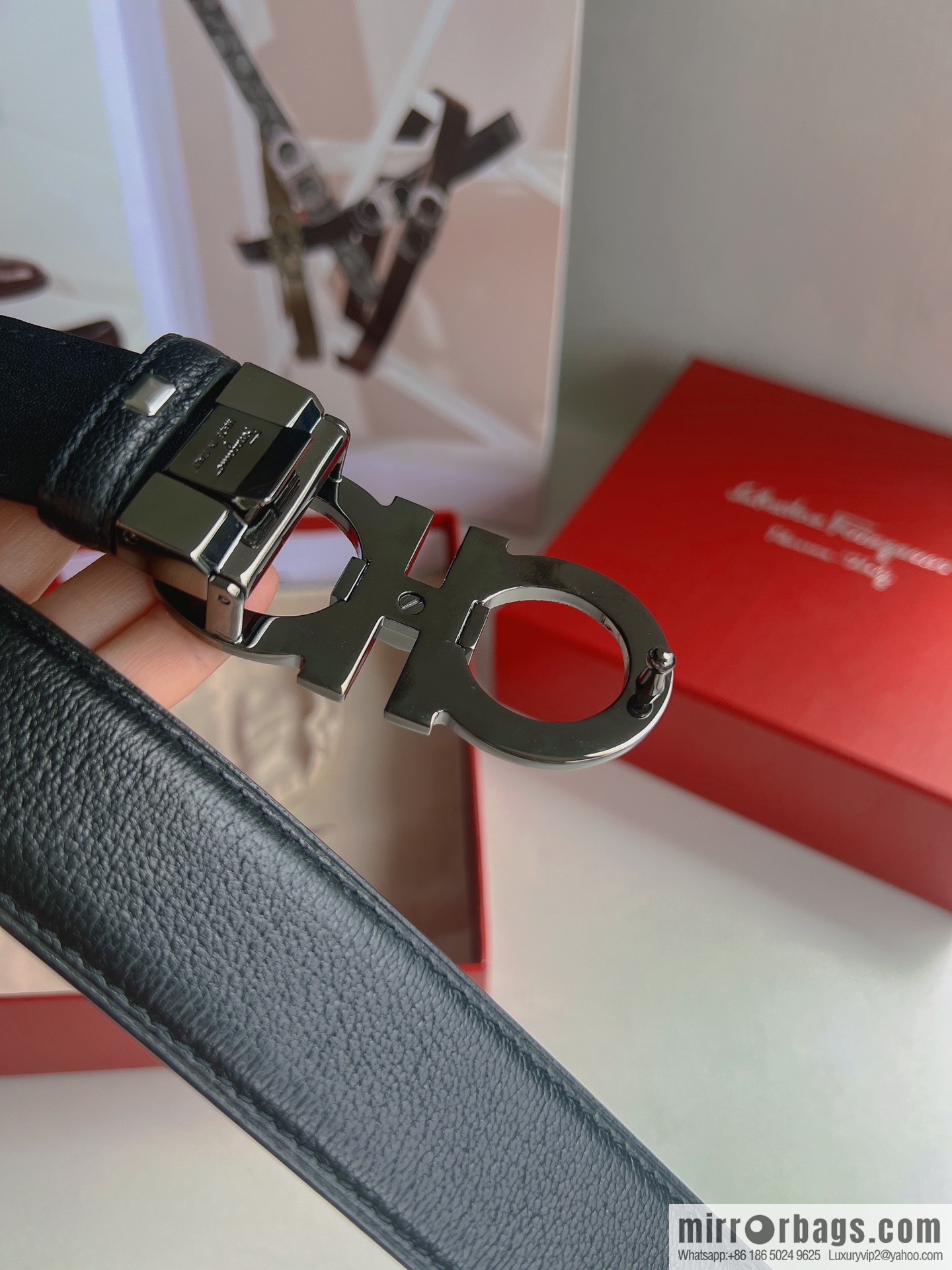 Ferragamo Ferragamo, a selection of high-quality materials for men's business 3.5cm belt