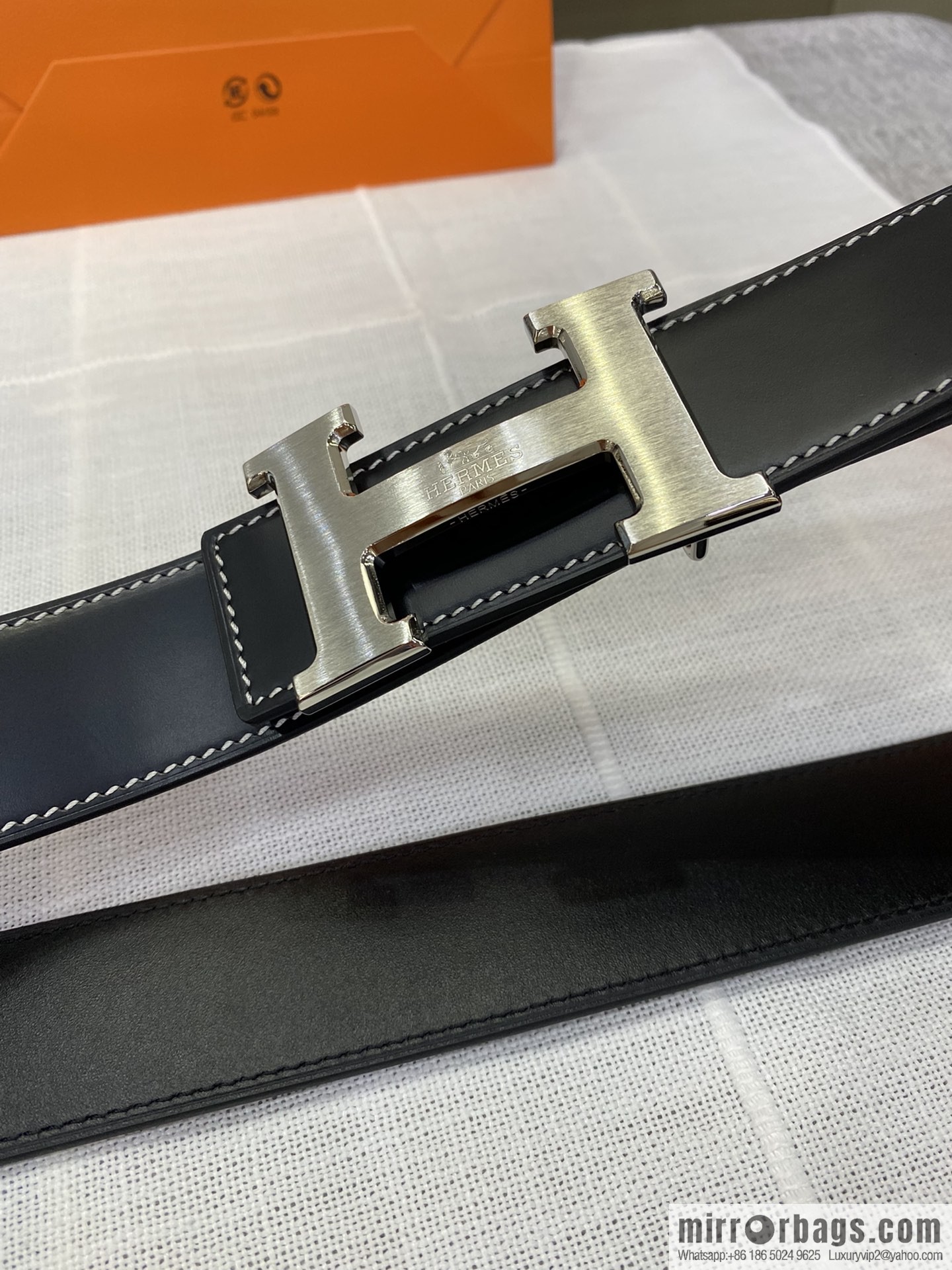 Hermès, stainless steel horse-drawn carriage micro-welding process button head buckle, double-sided delicate cowhide belt