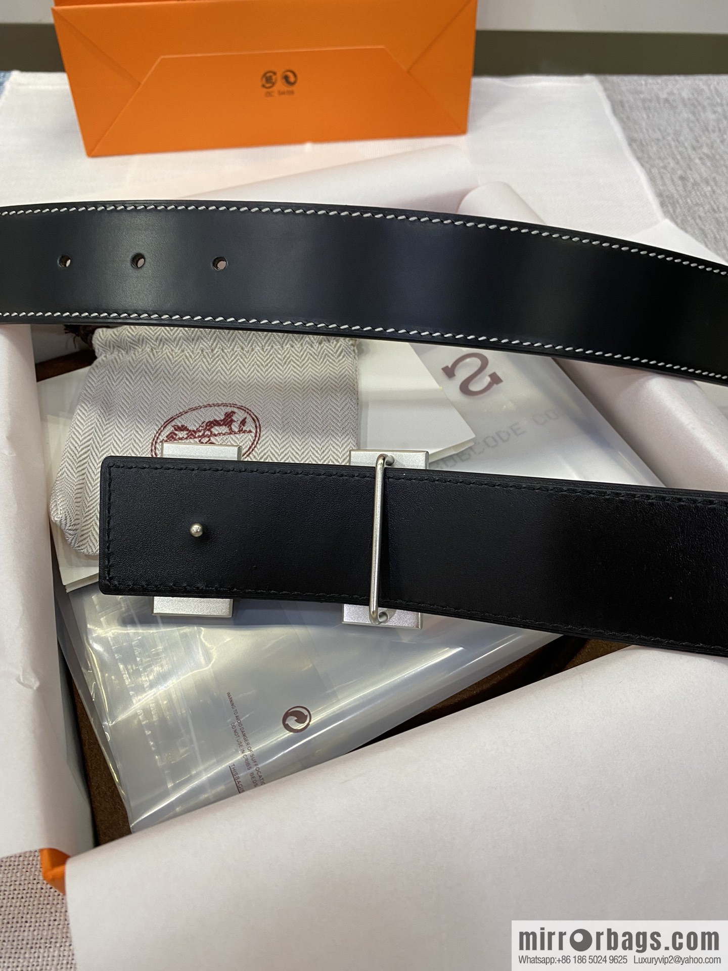 Hermès, stainless steel horse-drawn carriage micro-welding process button head buckle, double-sided delicate cowhide belt