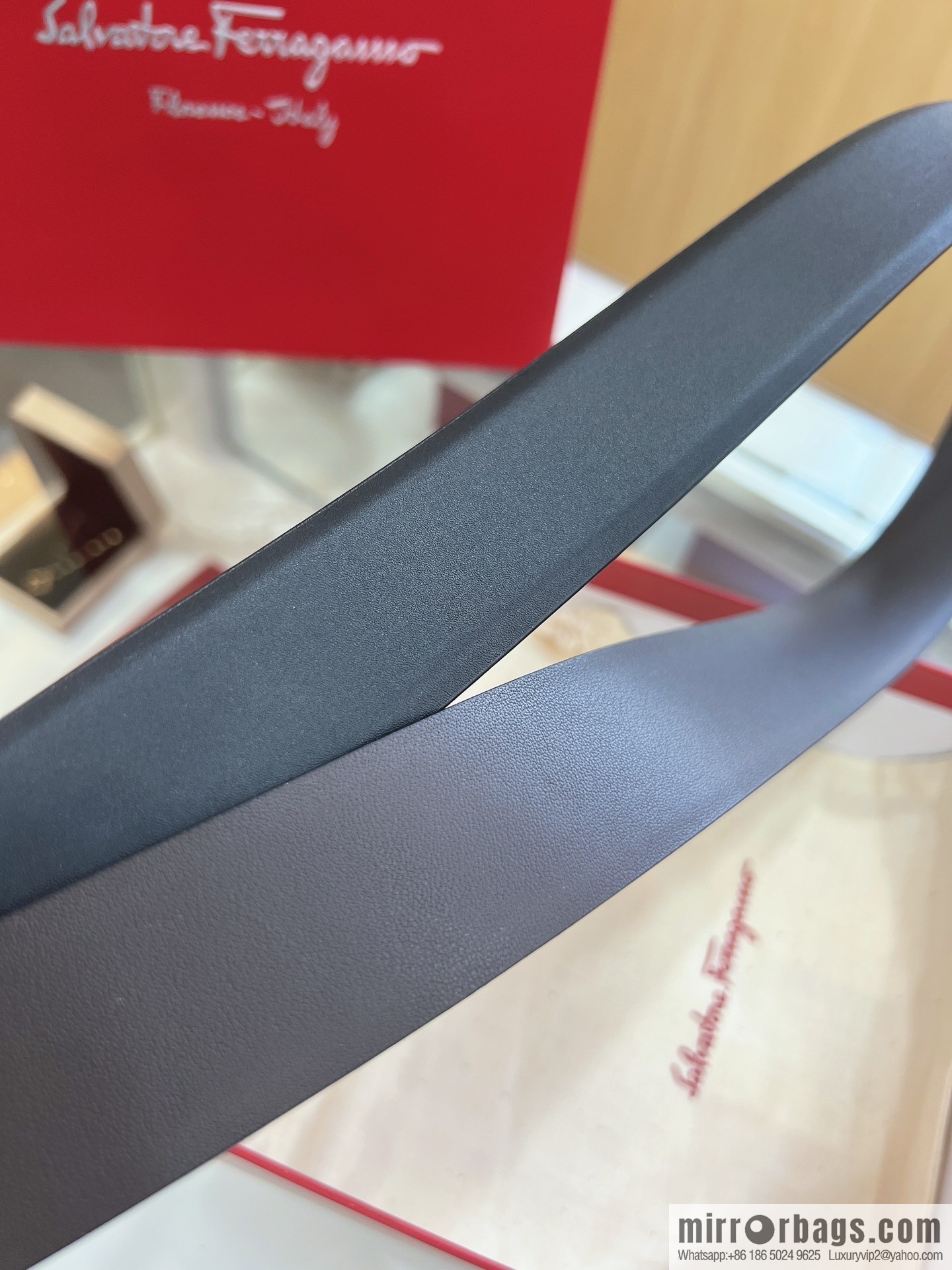 Salvatore Ferragamo Exquisite Counter Version Double Circle Horseshoe Metal Buckle 3.5cm Men's Belt