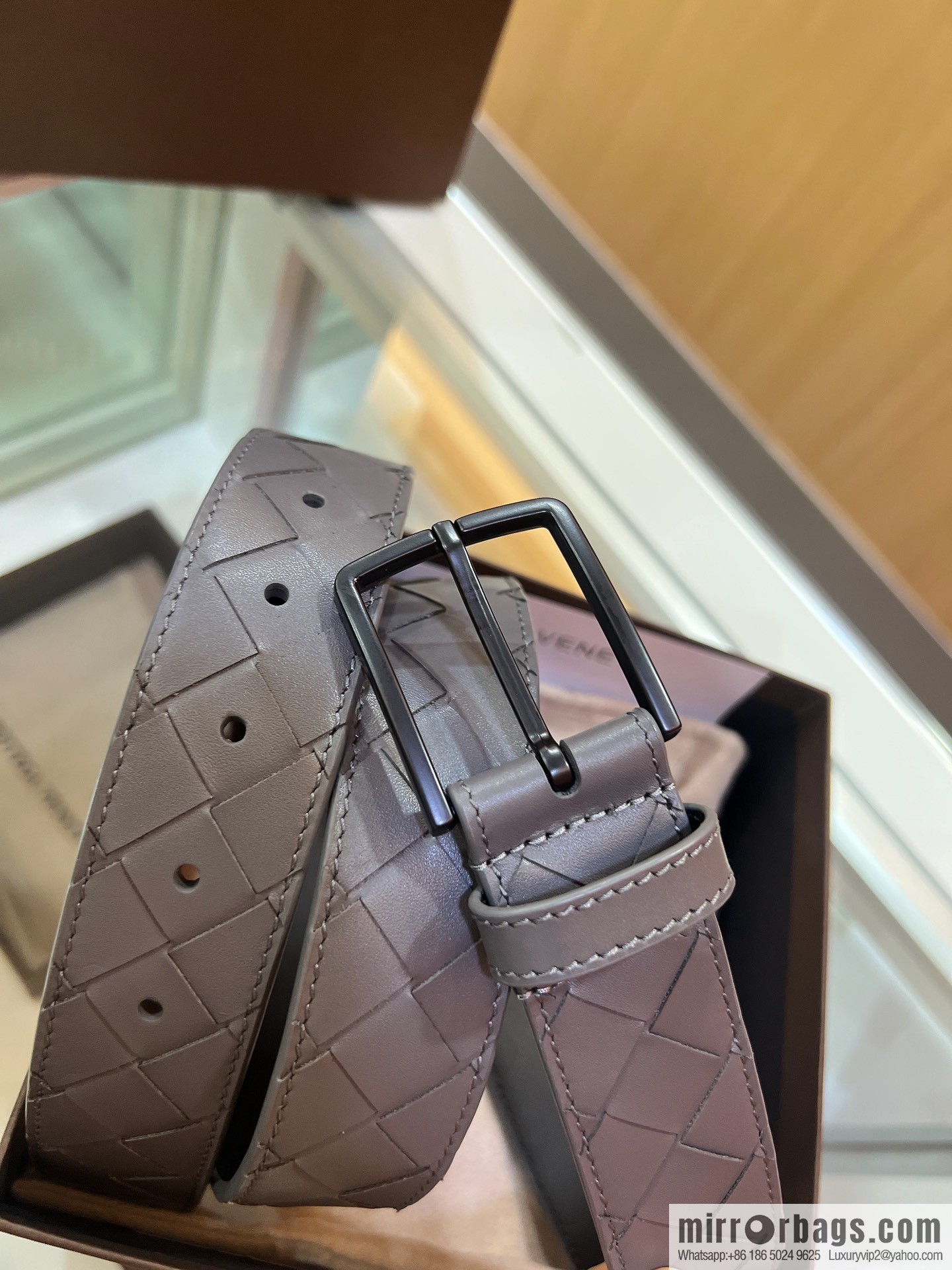 BV Baodian Home, imported cowhide with hand-woven sand needle buckle men's 3.5cm belt