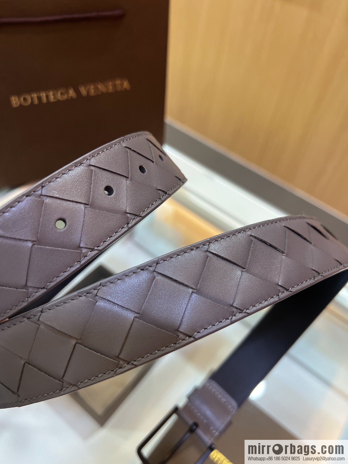 BV Baodian Home, imported cowhide with hand-woven sand needle buckle men's 3.5cm belt