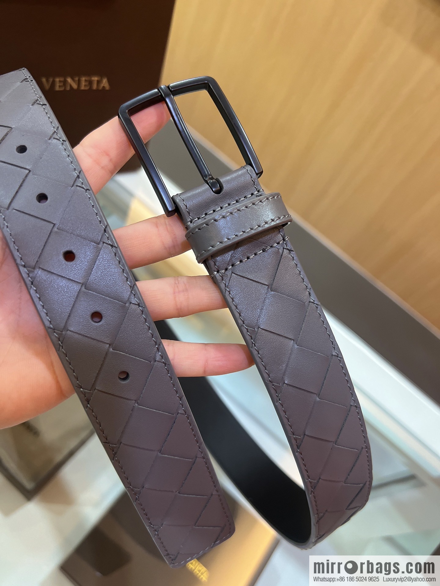 BV Baodian Home, imported cowhide with hand-woven sand needle buckle men's 3.5cm belt