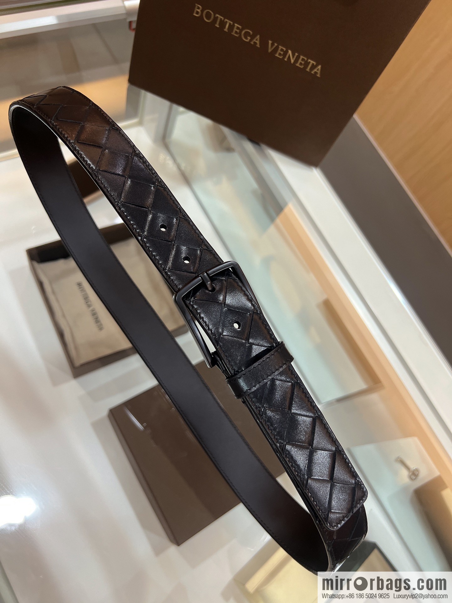 BV Baodian Home, imported cowhide with hand-woven sand needle buckle men's 3.5cm belt