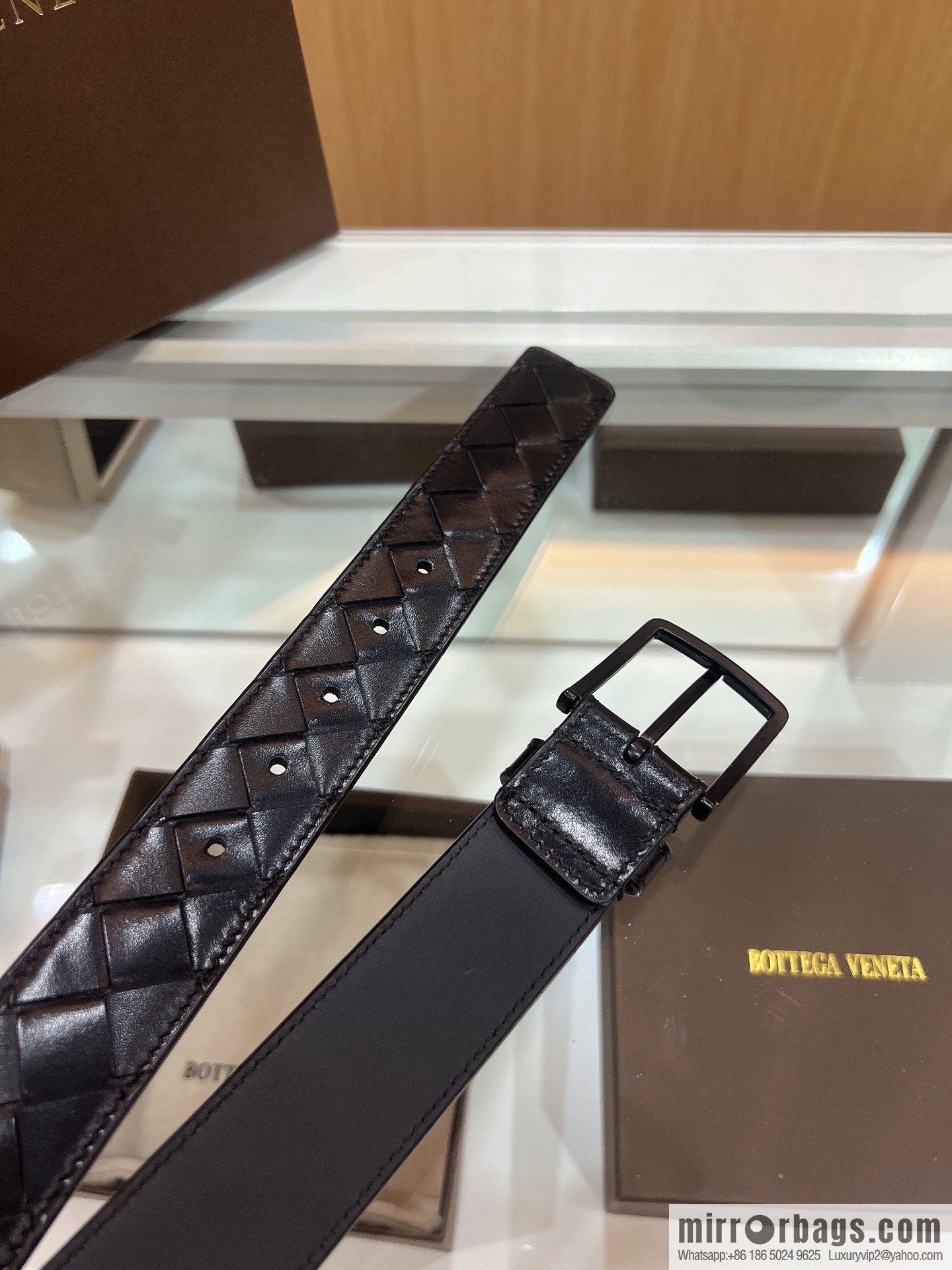 BV Baodian Home, imported cowhide with hand-woven sand needle buckle men's 3.5cm belt