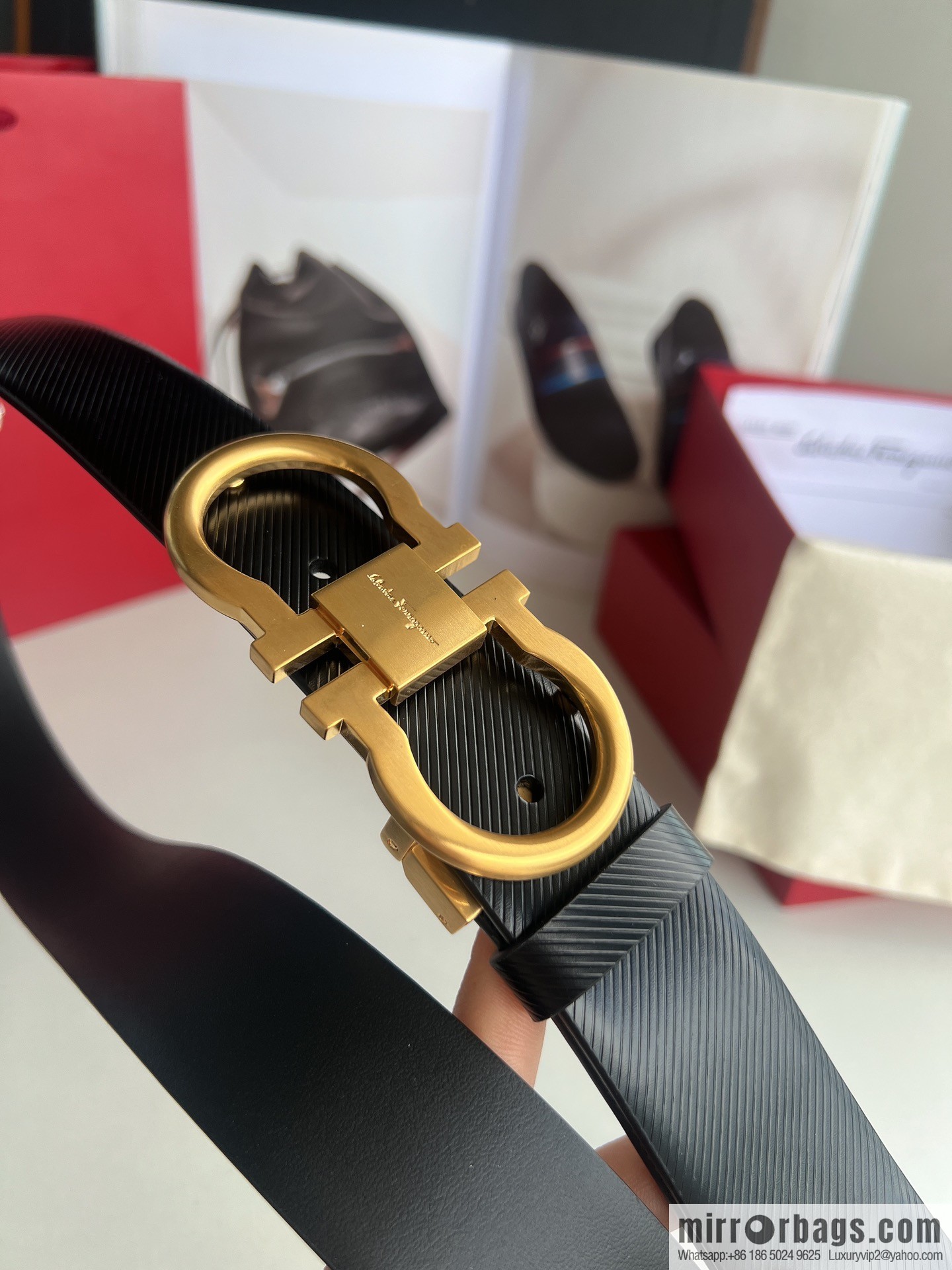 Ferragamo Ferragamo, Cowhide Embossed Gancini Metal Buckle Men's 3.5cm Belt