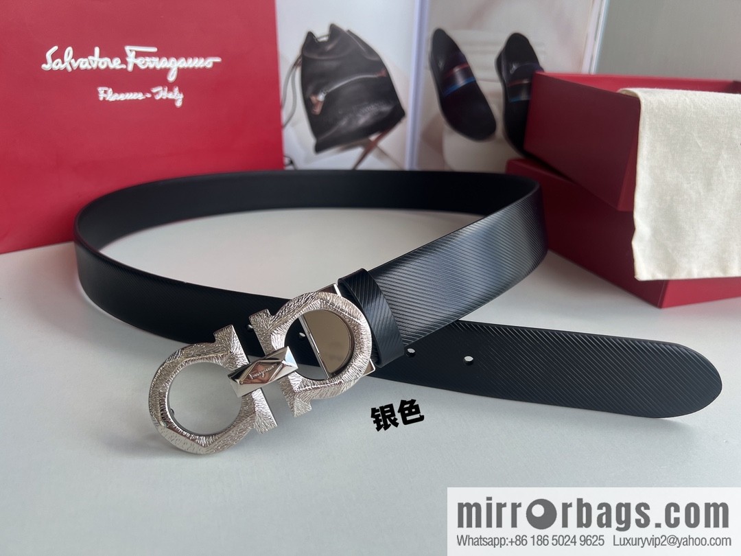 Ferragamo Ferragamo, first layer cowhide embossed pattern Gancini pattern metal buckle men's 3.5cm belt