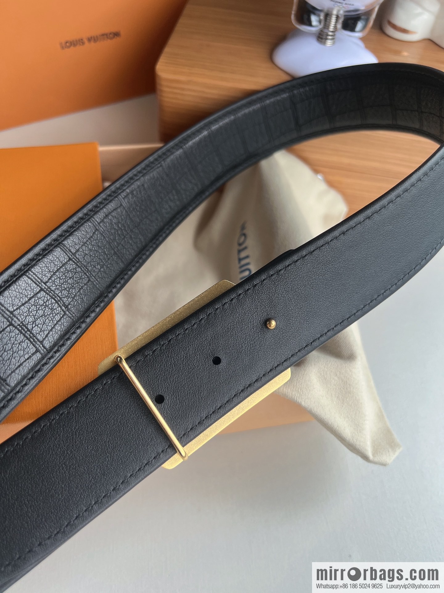 LV/Louis Vuitton, metal buckle solid steel resin craft inlaid men's 4.0 belt