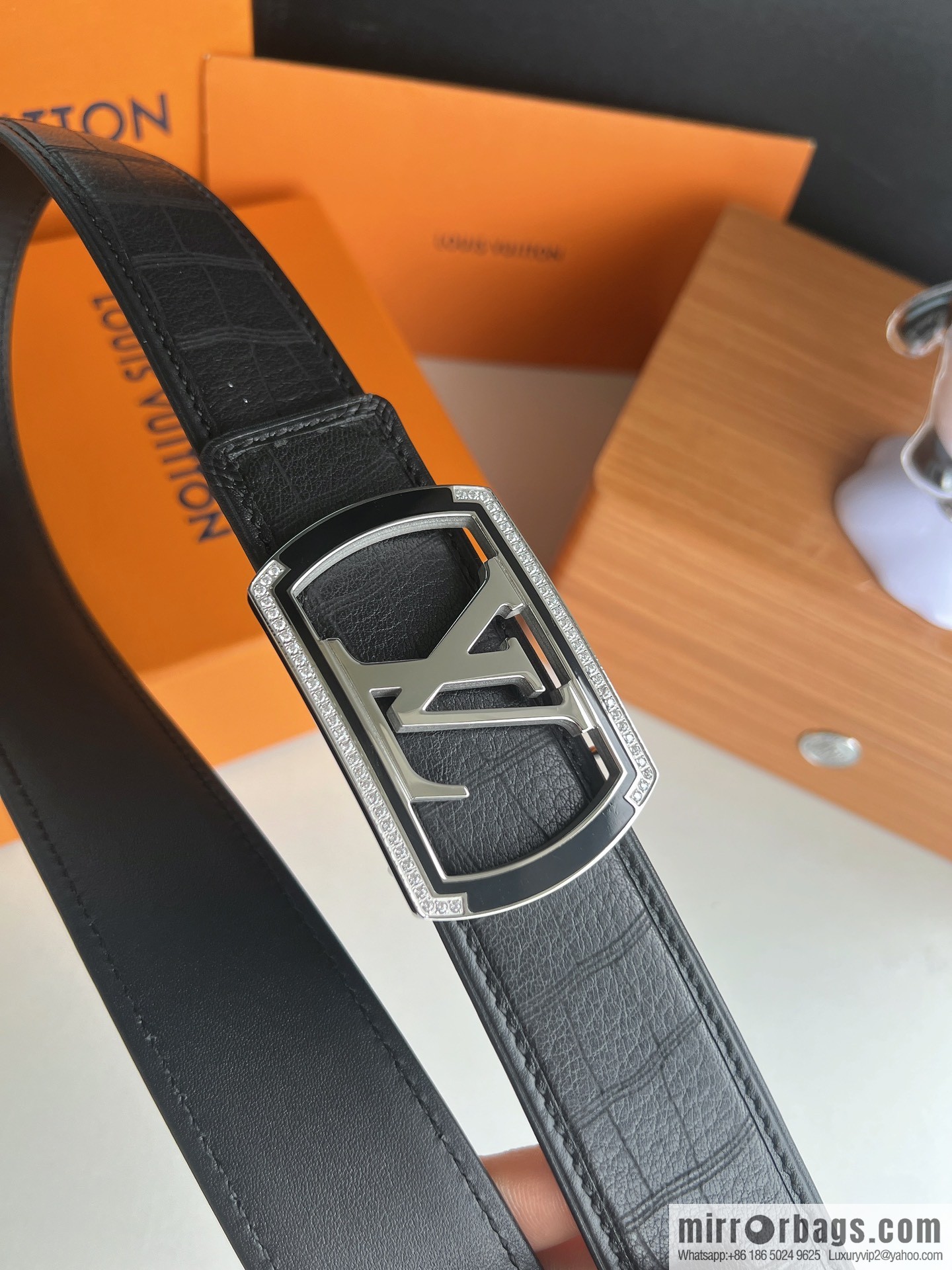 LV/Louis Vuitton, metal buckle solid steel resin craft inlaid men's 4.0 belt