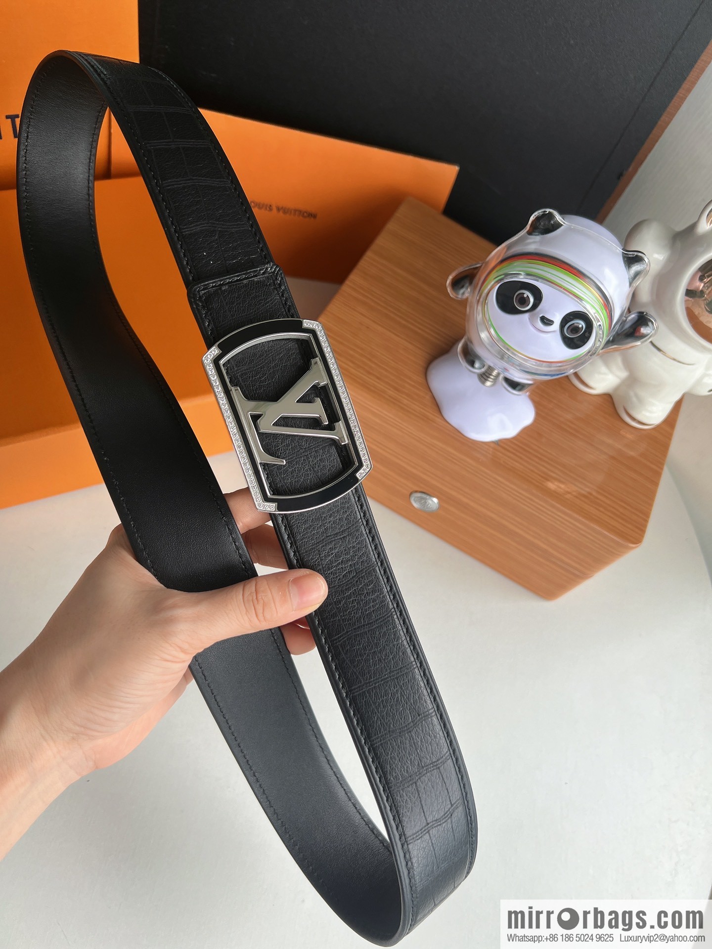 LV/Louis Vuitton, metal buckle solid steel resin craft inlaid men's 4.0 belt