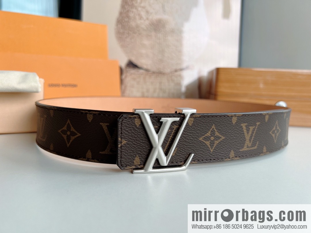 LV/Louis Vuitton, imported leather with Monogram's unique printed 40mm men's belt printed on the surface