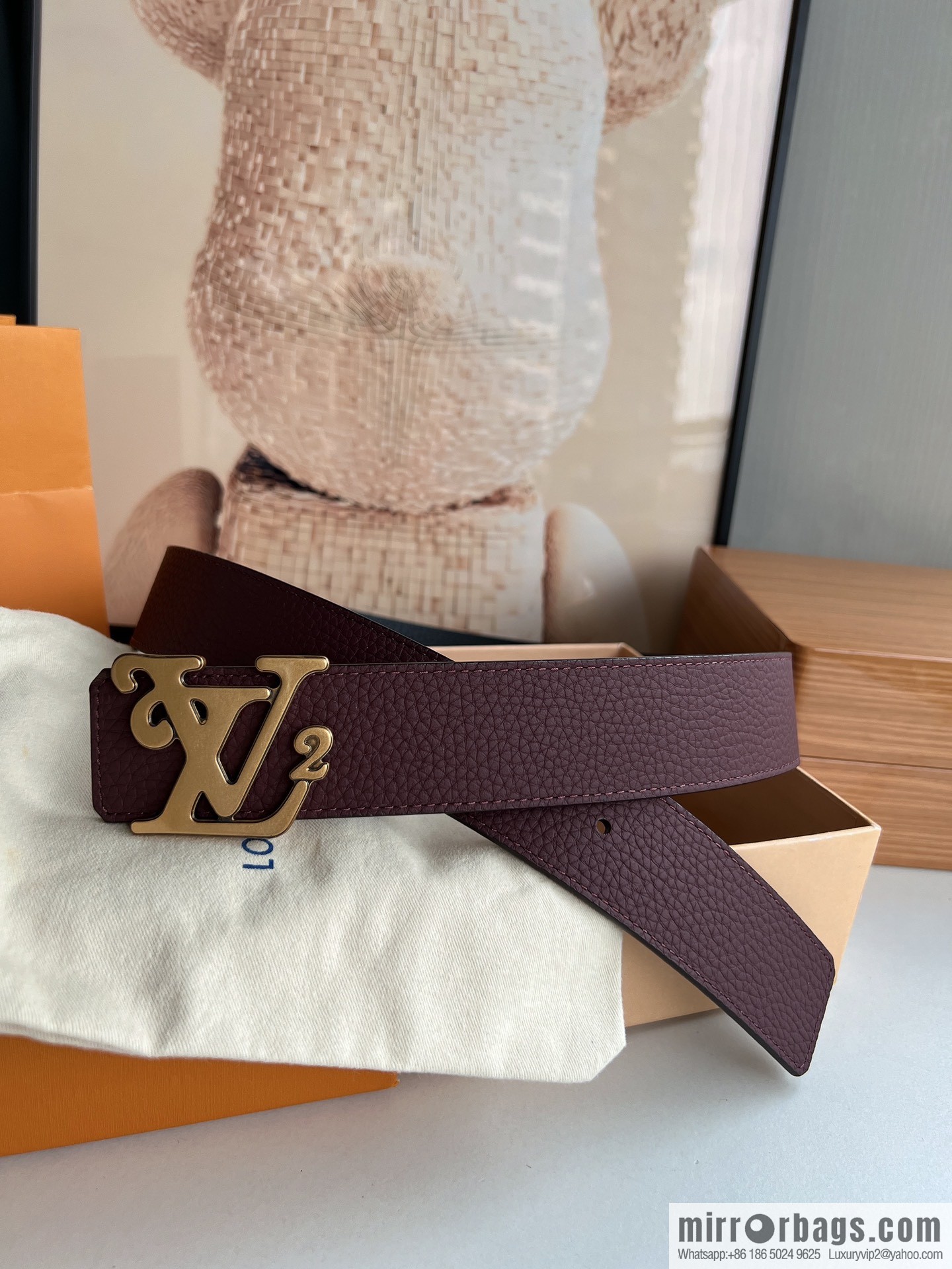 LV/Louis Vuitton, exquisite craftsmanship presents luxury and exquisite men's 4.0cm belt