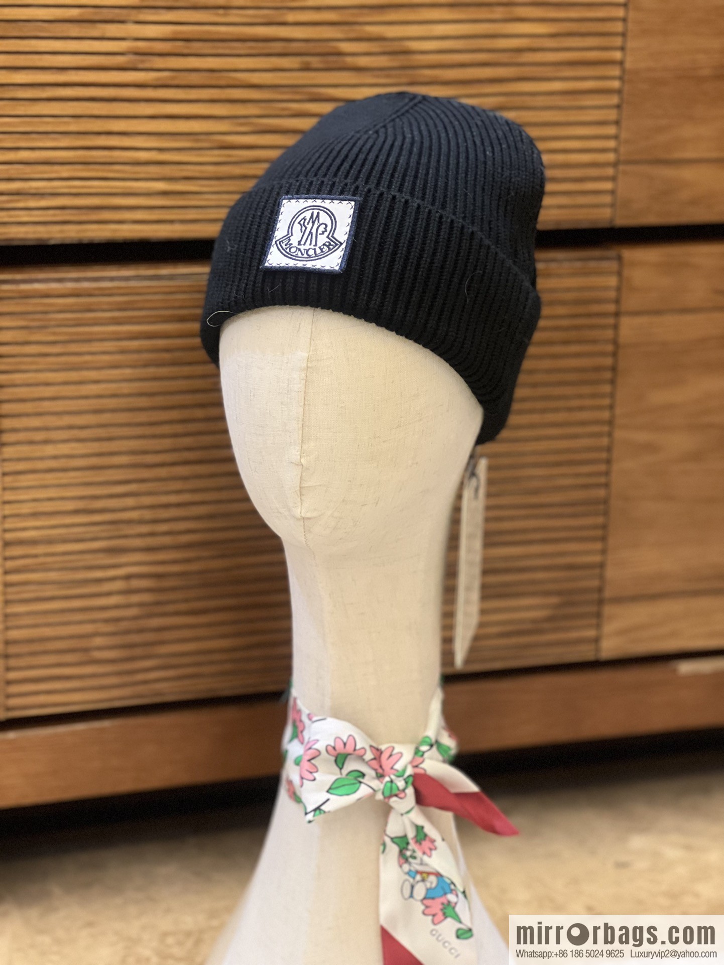 Moncler explosive personality LOGO knitted hat