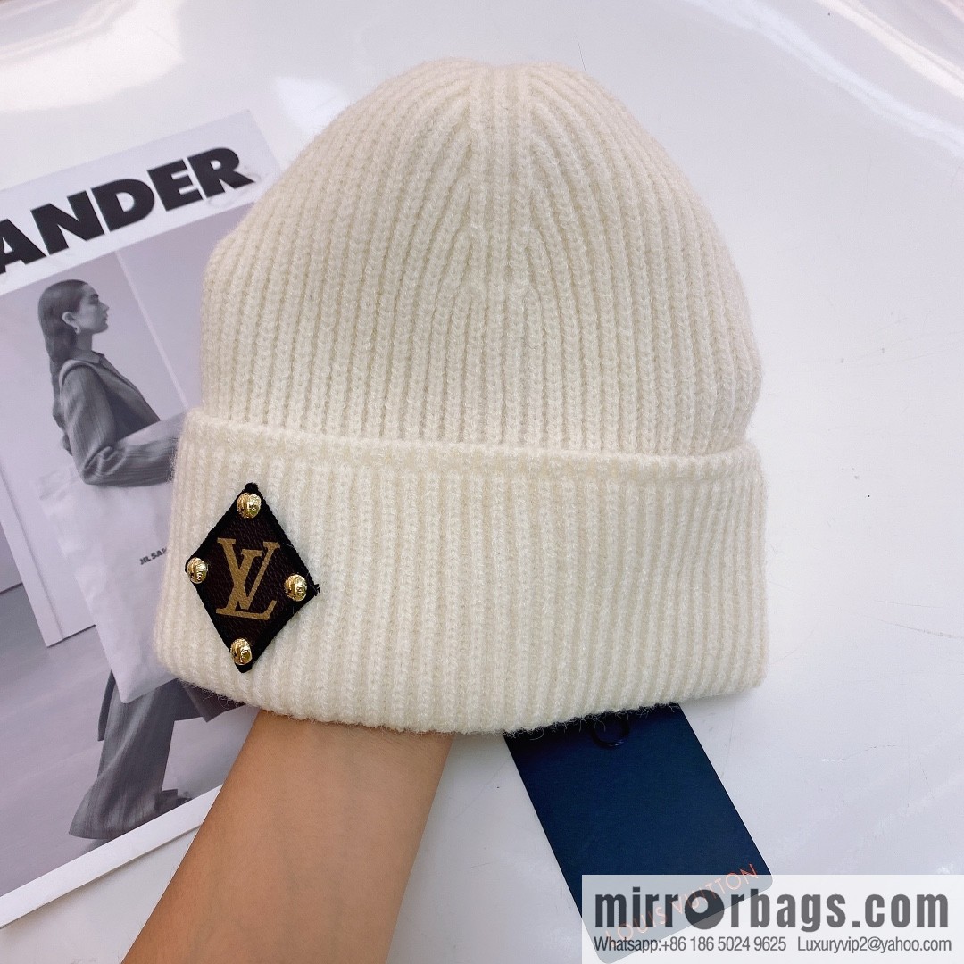 LV Louis Vuitton autumn and winter wool knitted wool hat