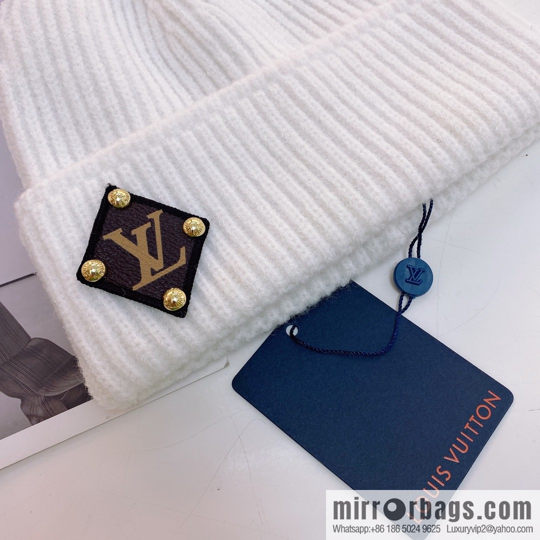 LV Louis Vuitton autumn and winter wool knitted wool hat