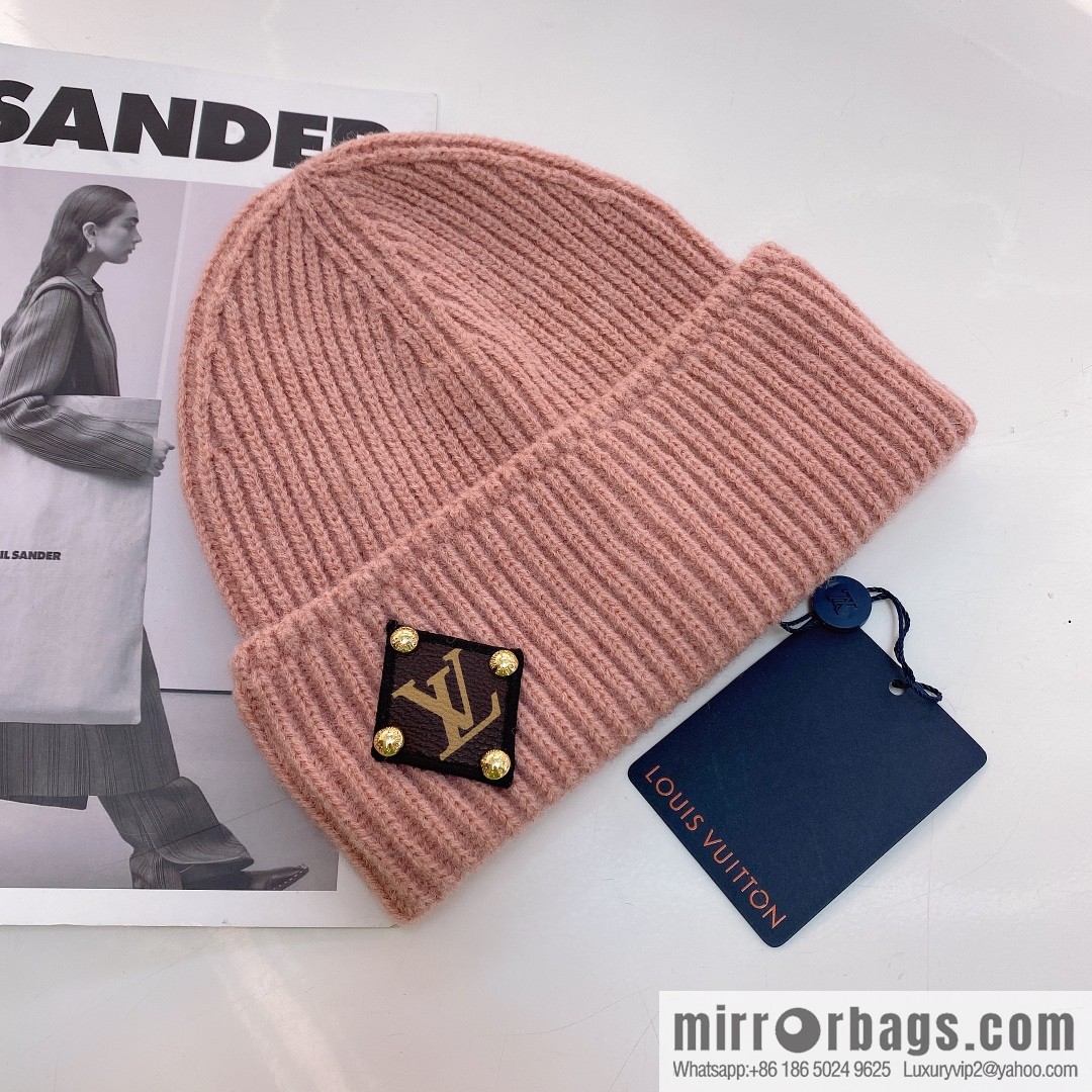 LV Louis Vuitton autumn and winter wool knitted wool hat