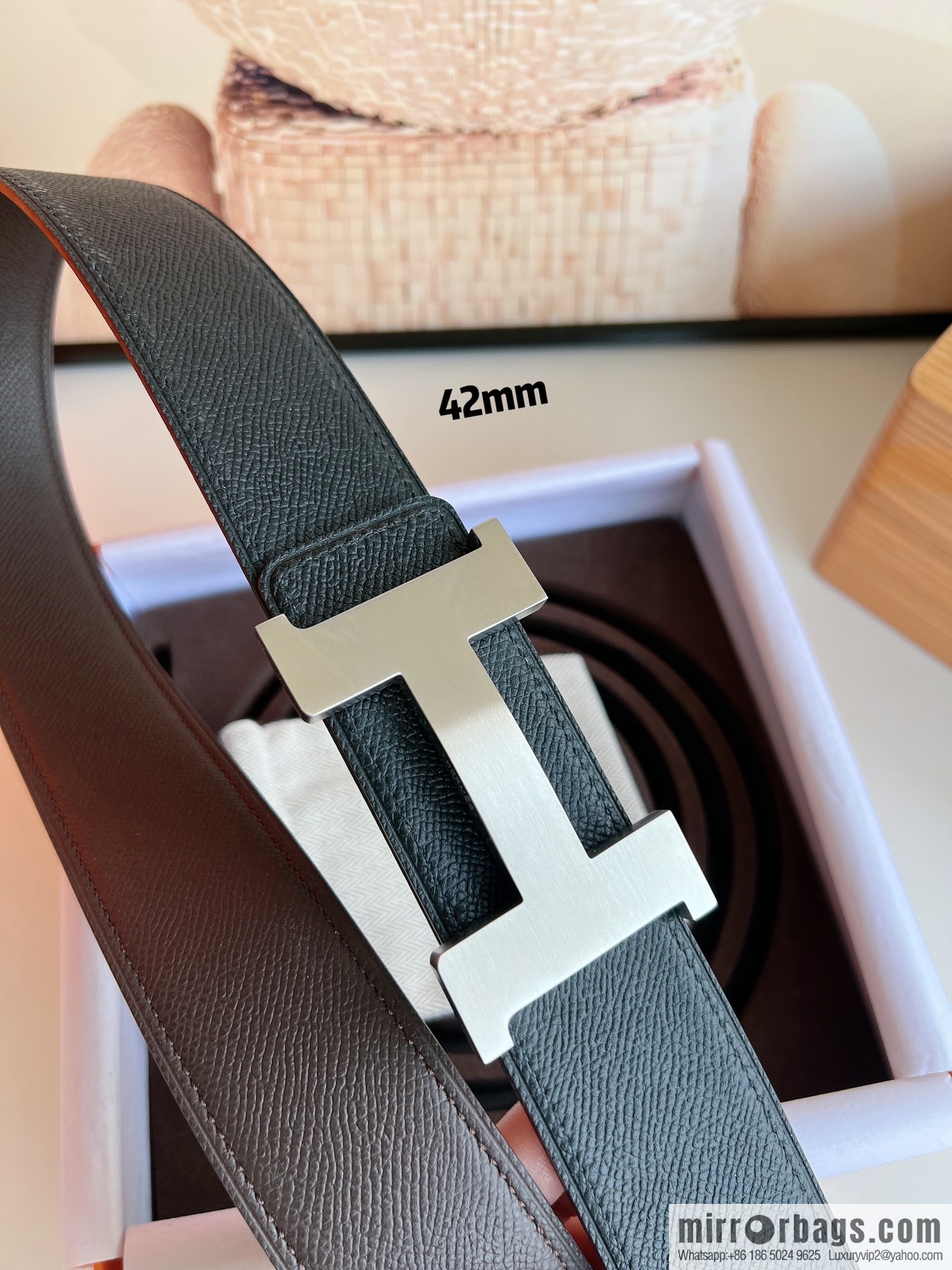 Hermes, carefully crafted 42mm men's belt