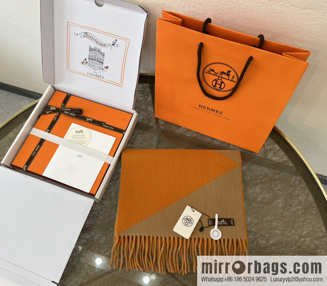 Hermes Unisex Double-Sided Cashmere Scarf