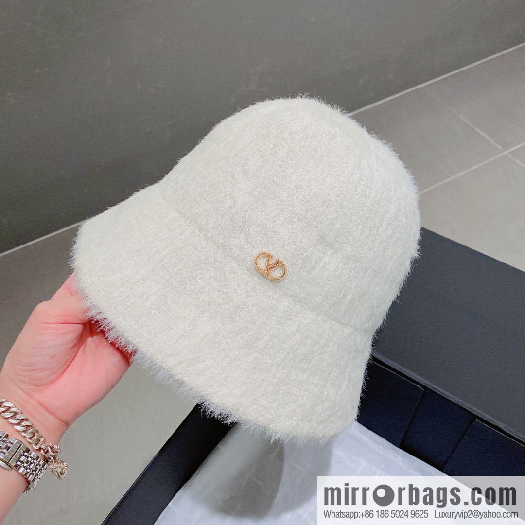 Valentino VALENTNIO autumn and winter new bucket hat