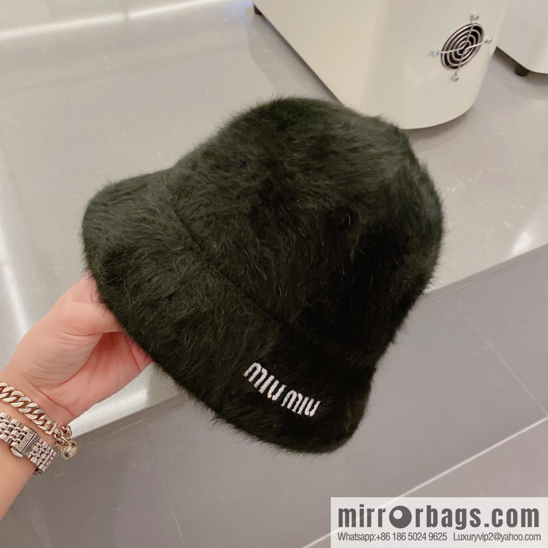 Miumiu miumiu rabbit fur top hat