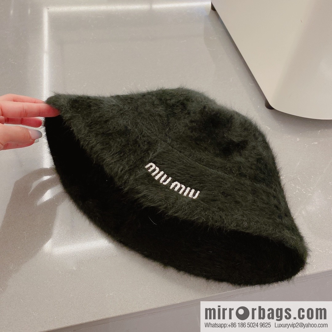 Miumiu miumiu rabbit fur top hat