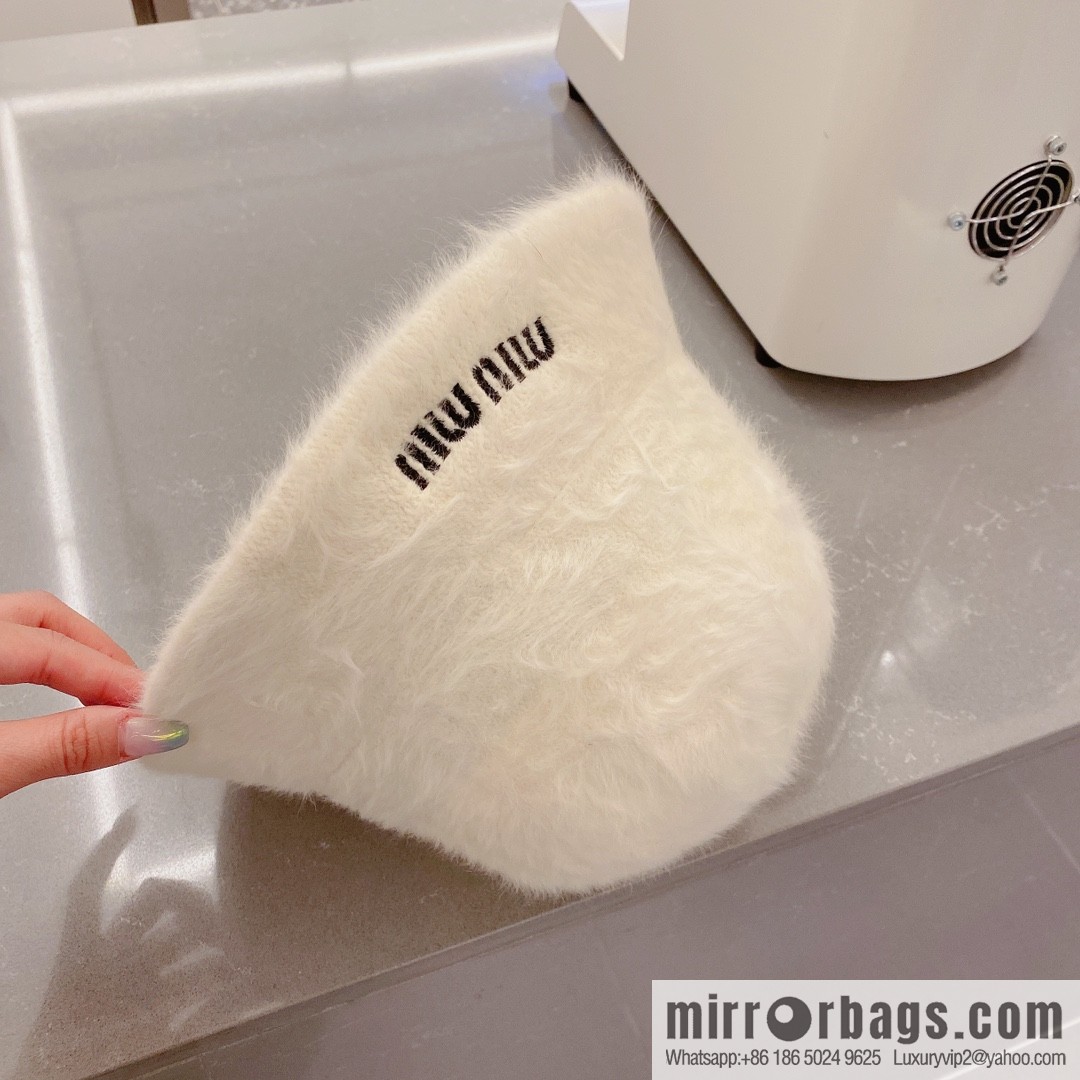 Miumiu miumiu rabbit fur top hat